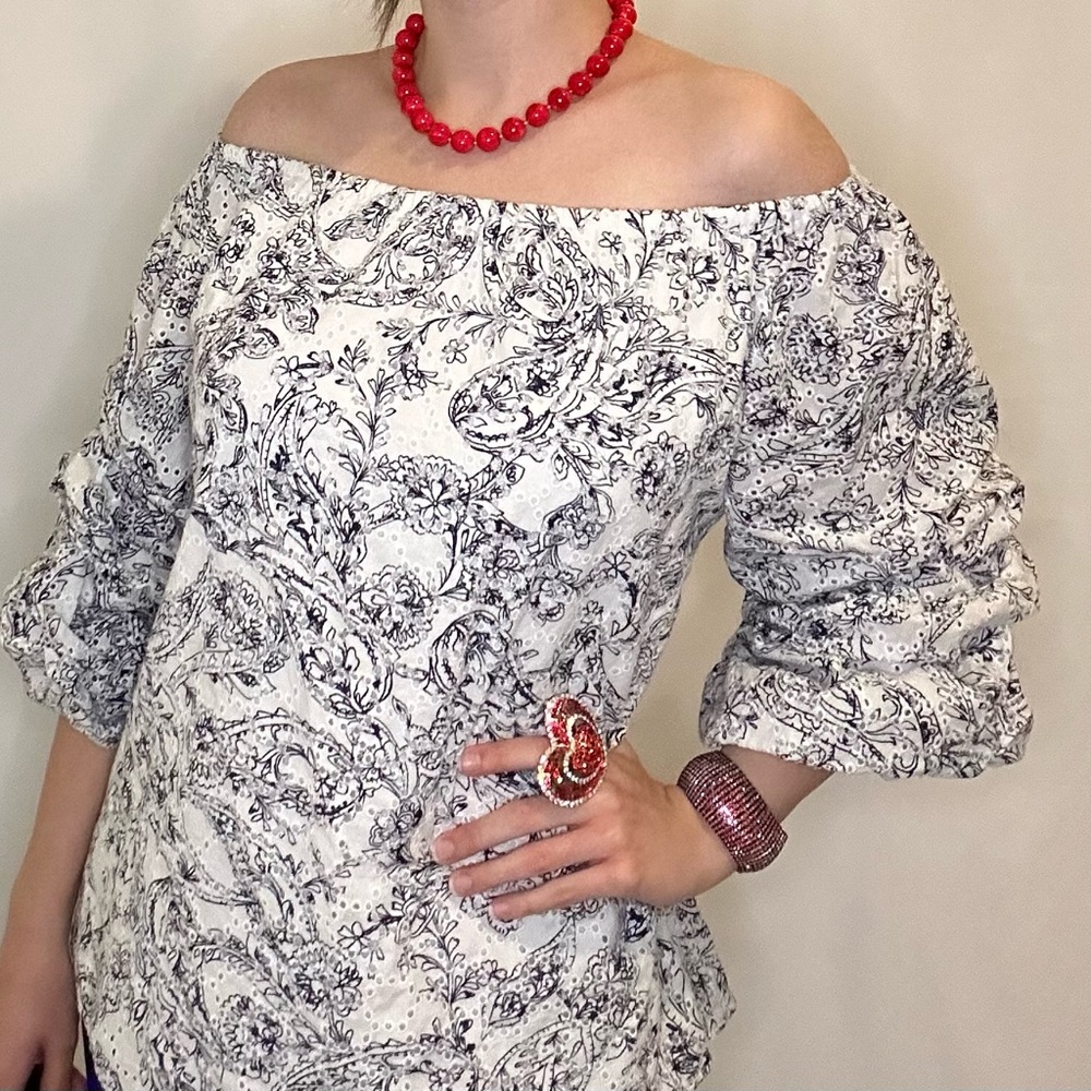 CeCe Large Off-the-shoulder Romantic Blouse New